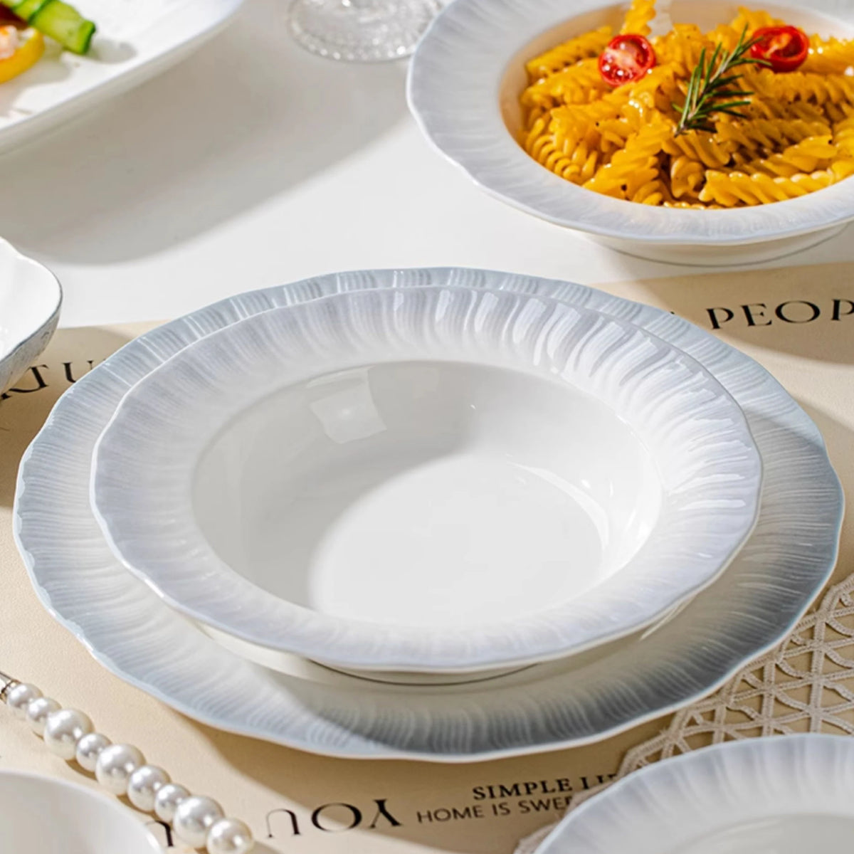 Dish sets full set bowl kitchen dinnerware luxury ceramic china dinnerware sets full set vintage dinner set chinese travel kit