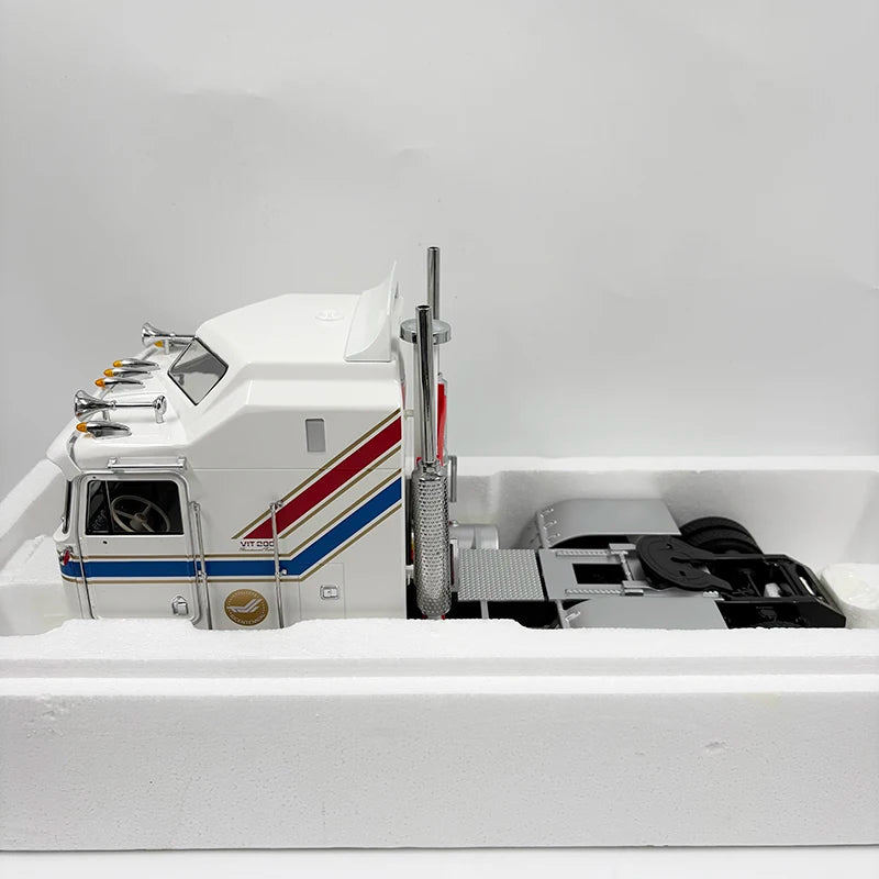 KK Diecast 1:18 Scale KENWORTH W900 & K100 Long Head Heavy Truck Trailer Alloy Car Model Adult Collection Gift Display