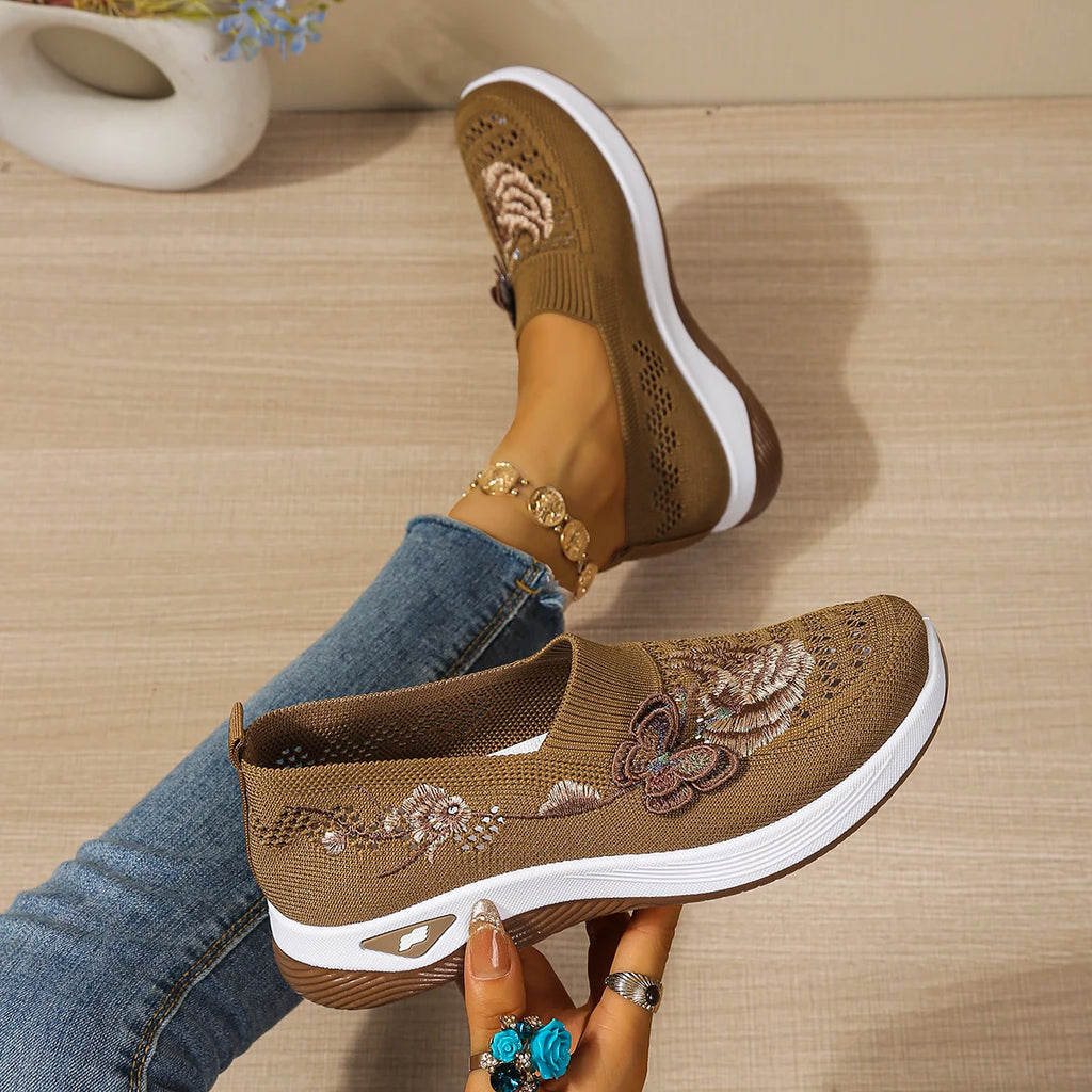 Comfort Women Closed Toe Mules Sandals Floral Embroidery Hollow Mesh Slip On Wedge Platform Lightweight Daily Walkin Lady Shoes