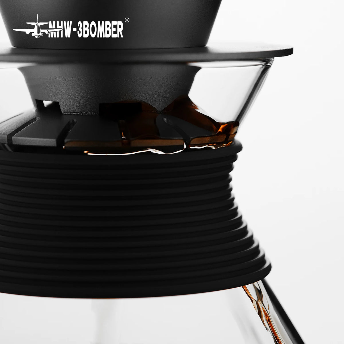 MHW-3BOMBER Aroma Coffee Server WBrC Champion Jianing Du Collaboration Glass Drip Coffee Server Clear Pour Over Coffee Pot