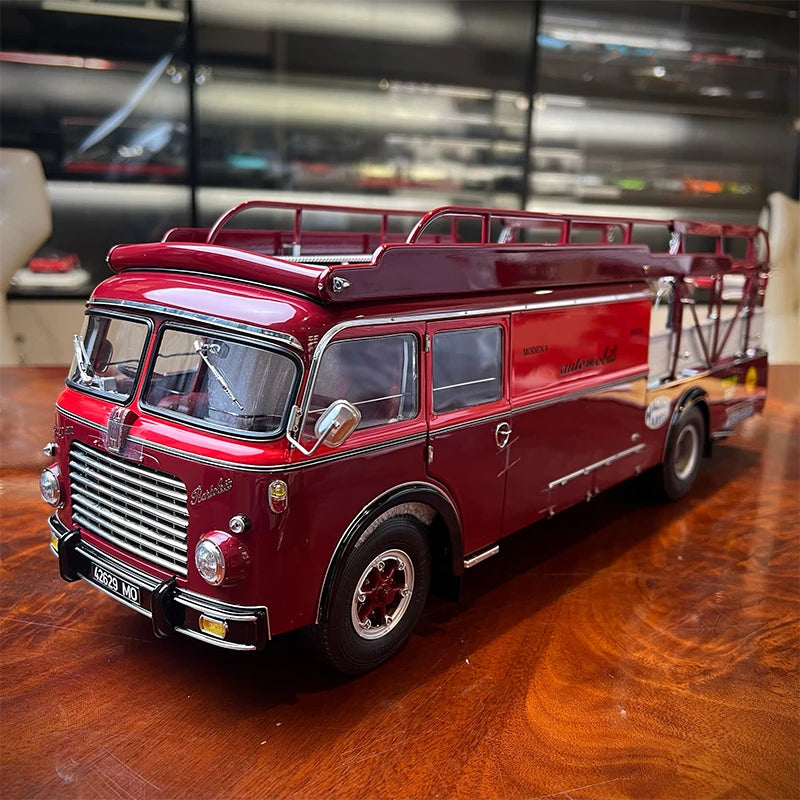 CMC 1:18 Truck 642 RN2 1957 Simulation Limited Edition All Open Alloy Metal Static Car Model Toy Gift