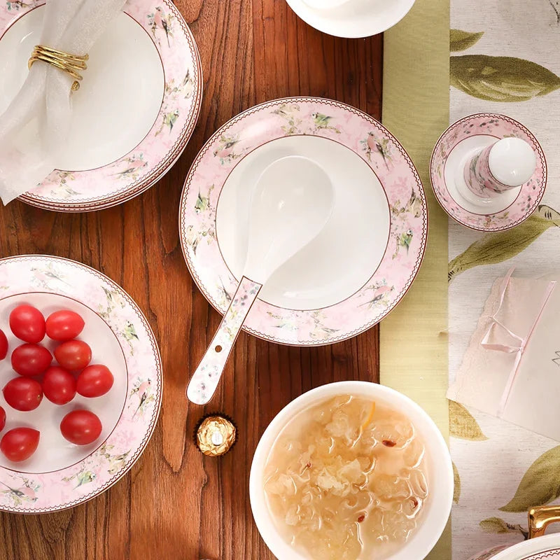 Luxury Dining Room Dinnerware Sets Home Christmas Kitchen Bone China Dinnerware Plates Guests Bajillas De Cocina Dinner Sets